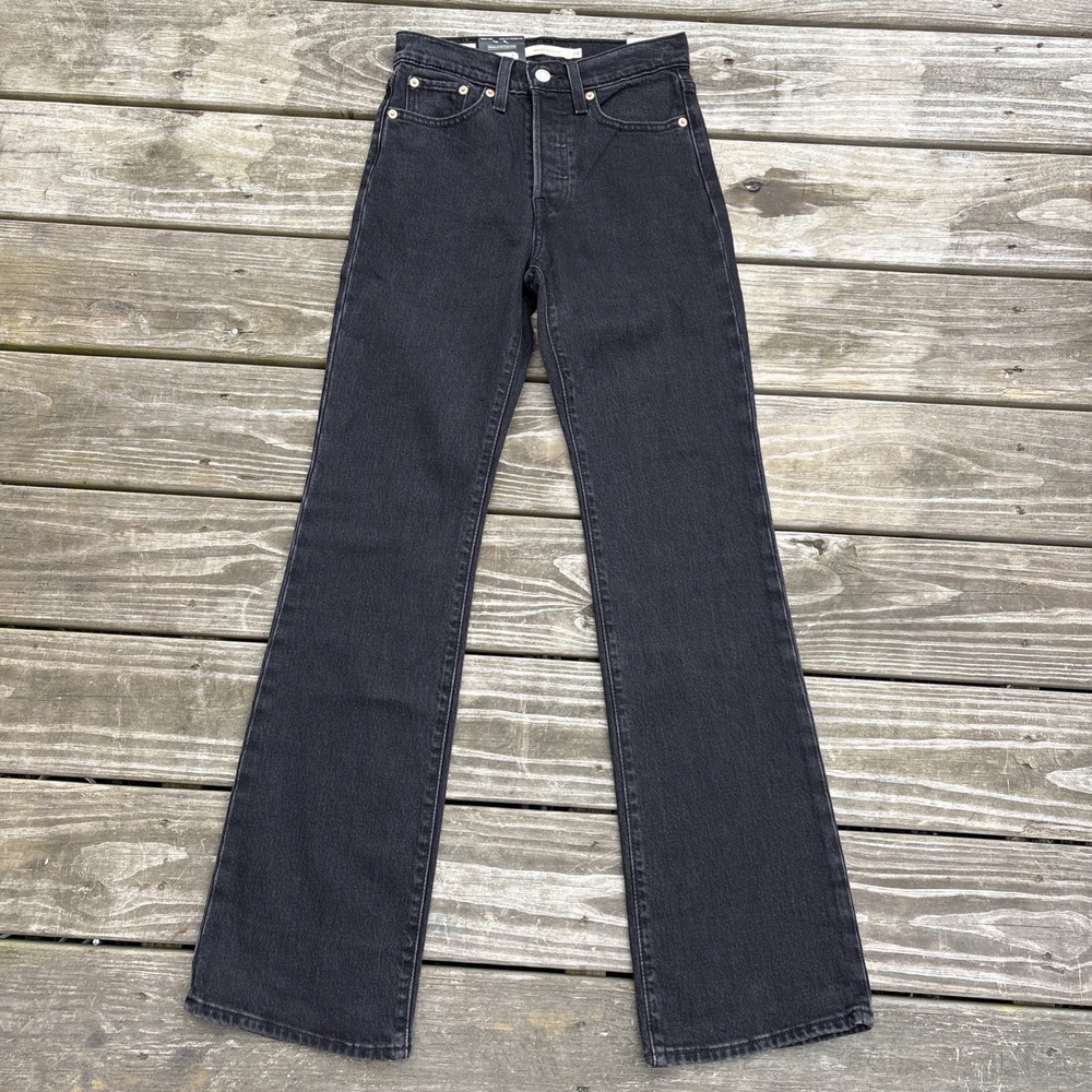 NWT Levi's Premium Women's Wedgie Bootcut Jeans 24 button High Rise Slim Fit